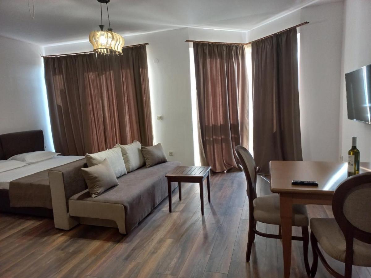 Pirin Golf Hotel Private Studios - Sani, Bansko Razlog Exterior photo